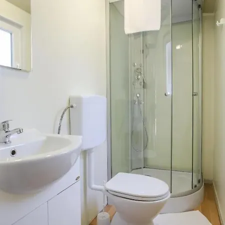 Pinadria Camping Resort Baska Voda